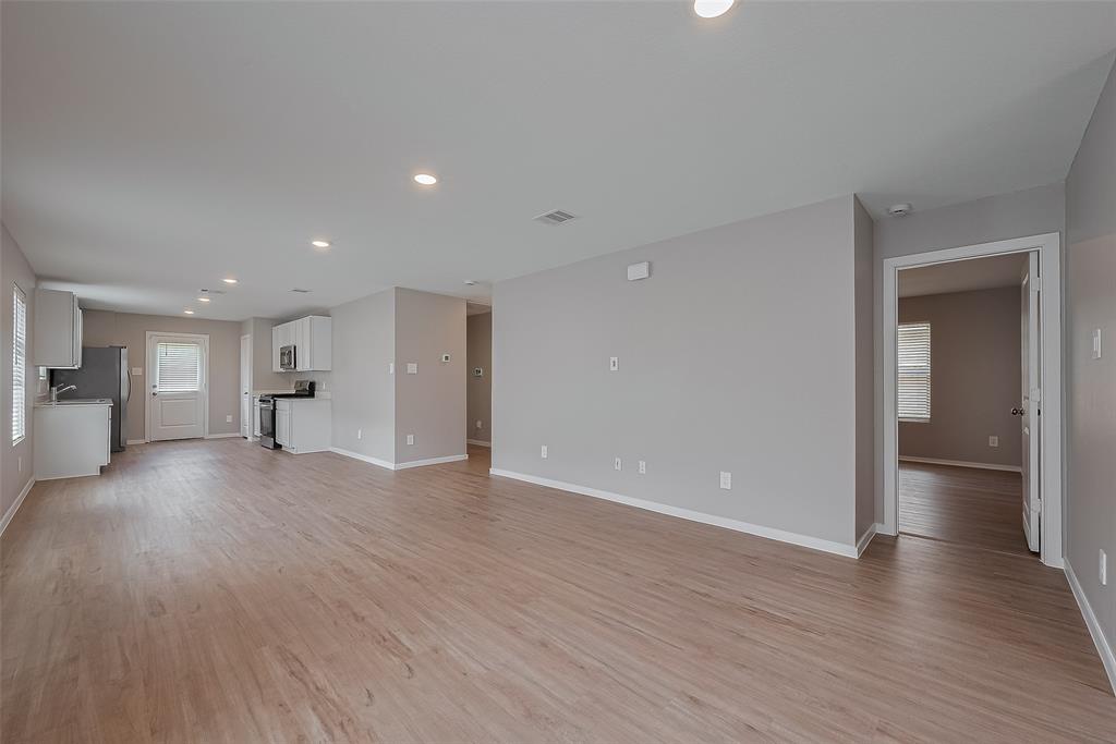 2418 Ridge Oak Drive, Conroe, Texas image 7