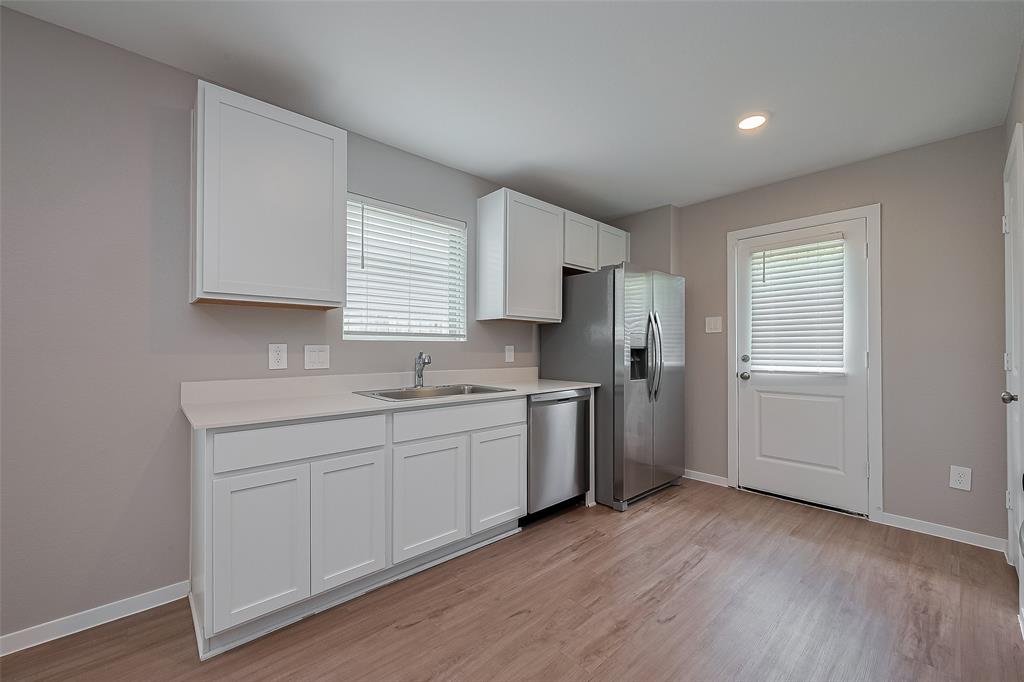 2418 Ridge Oak Drive, Conroe, Texas image 9