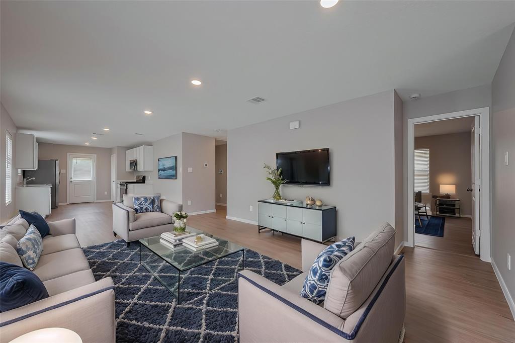 2418 Ridge Oak Drive, Conroe, Texas image 2
