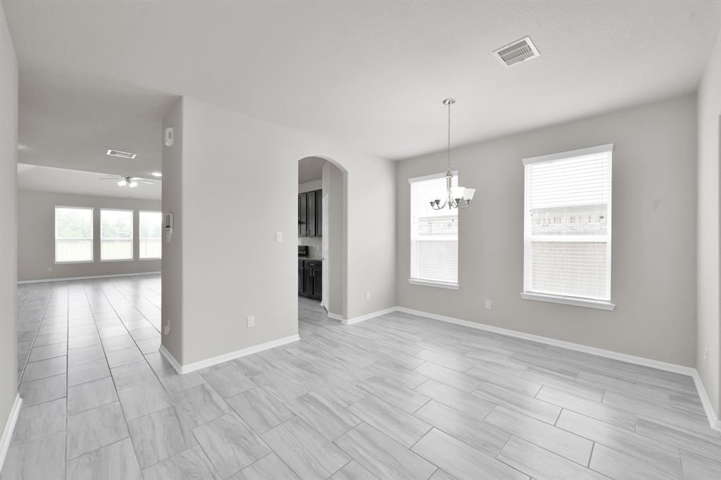 2906 Tulip Poplar Trail, Conroe, Texas image 7