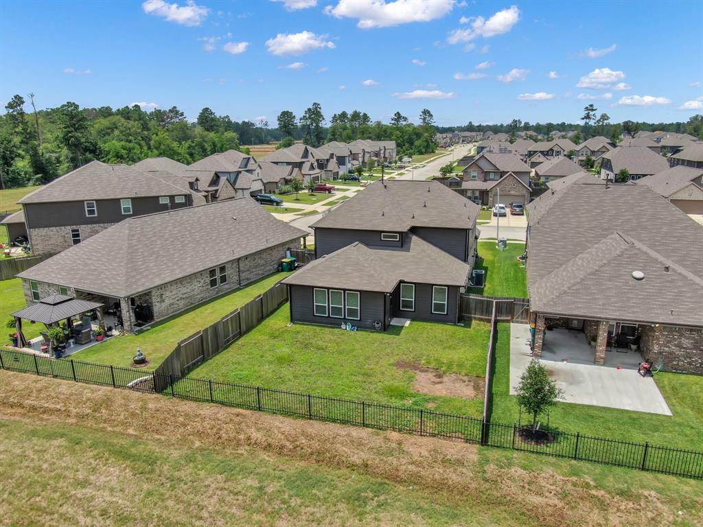 2906 Tulip Poplar Trail, Conroe, Texas image 32