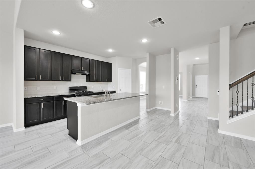 2906 Tulip Poplar Trail, Conroe, Texas image 11