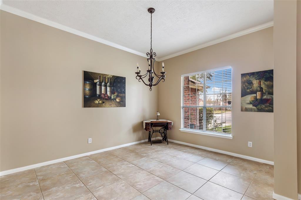 430 Salt Wind Court, Crosby, Texas image 12