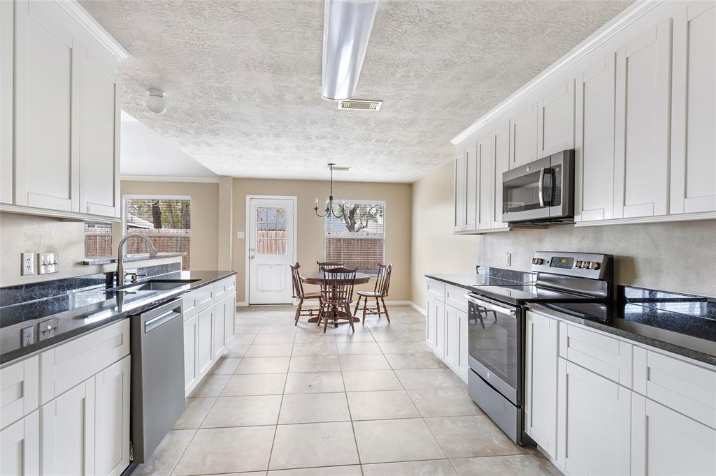 430 Salt Wind Court, Crosby, Texas image 6