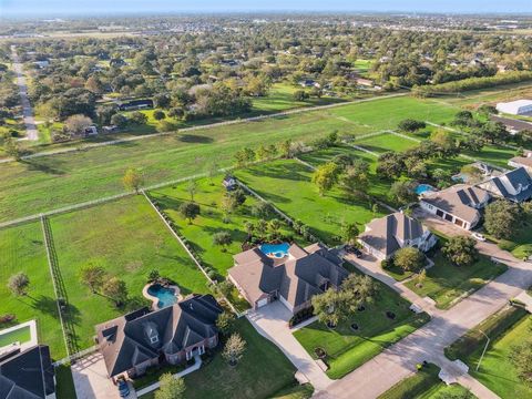 A home in Pearland