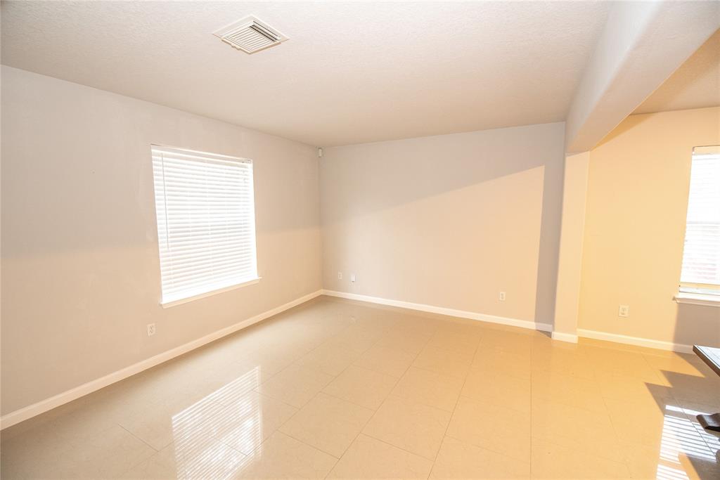 7707 Kempsey Lane