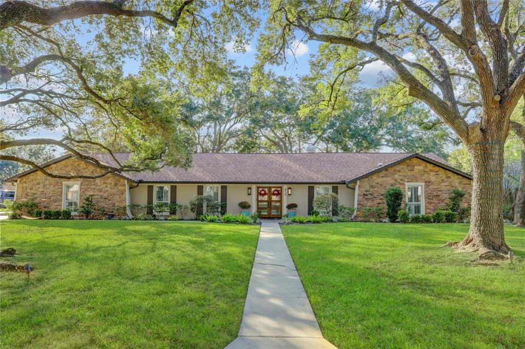 410 Lombardy Drive, Sugar Land, Texas image 1