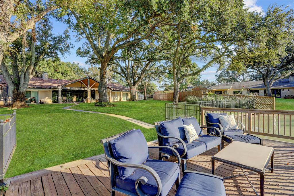 410 Lombardy Drive, Sugar Land, Texas image 22
