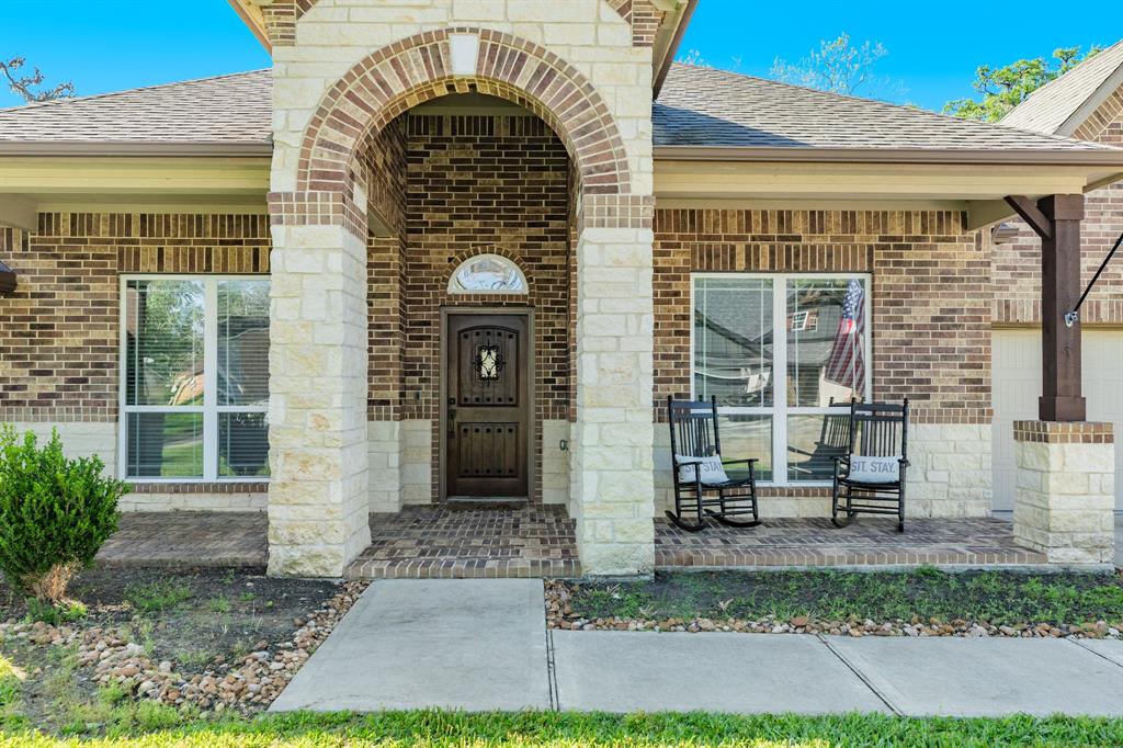 255 S Amherst Drive, West Columbia, Texas image 4