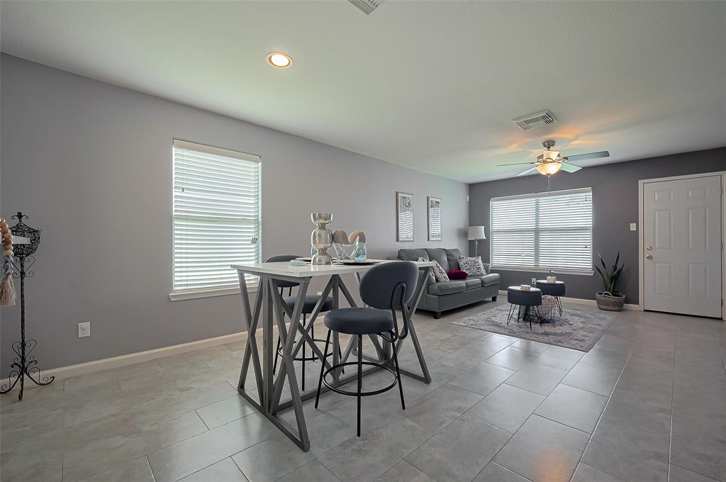 8223 Radial Court, Rosharon, Texas image 13