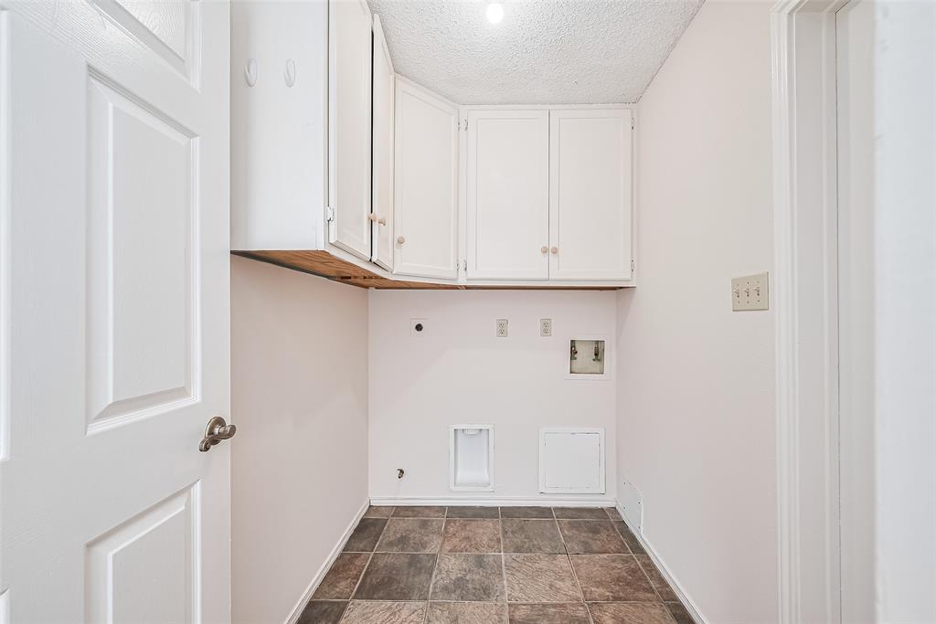 2502 Knollbrook Lane, Spring, Texas image 14