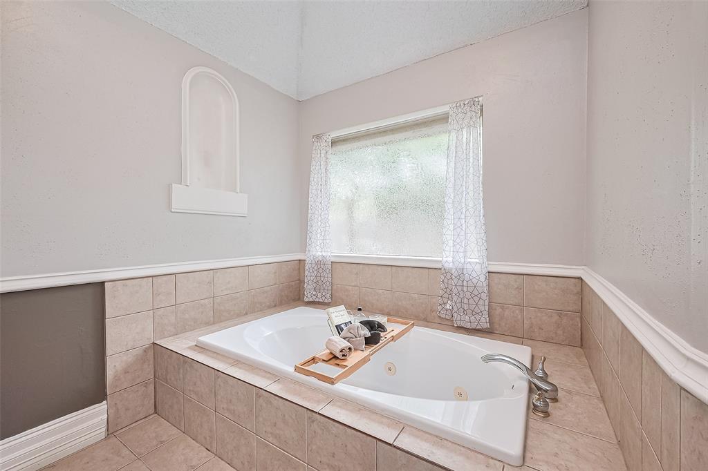 2502 Knollbrook Lane, Spring, Texas image 20