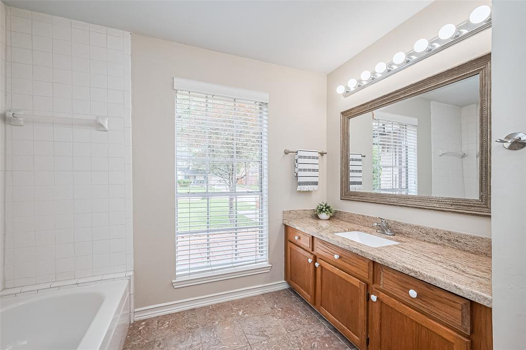 2502 Knollbrook Lane, Spring, Texas image 25