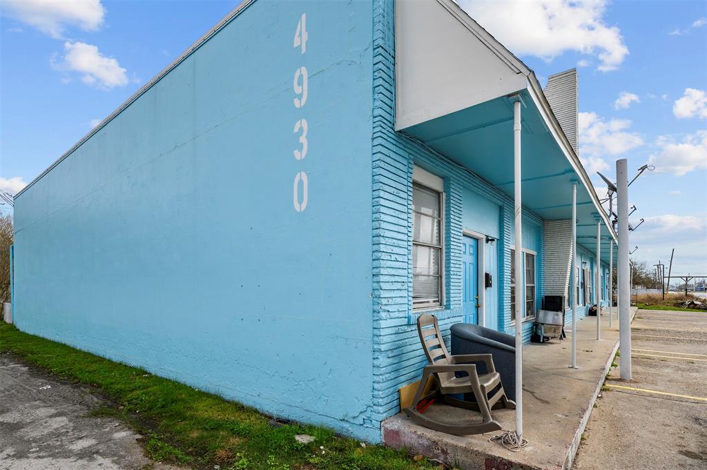 4930 Fm 1765