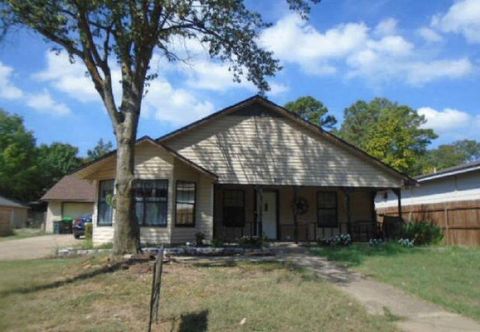 A home in Pilot Point