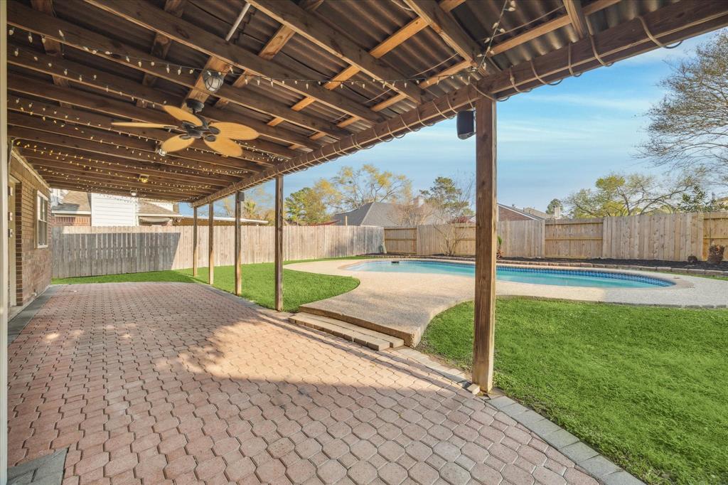 18035 Berry Branch Drive, Houston, Texas image 22