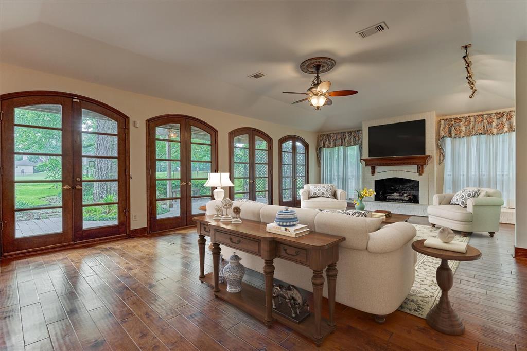 10 Doe Run Drive, The Woodlands, Texas image 9