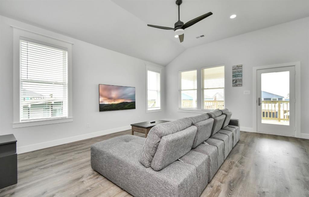 22814 Camino Street, Galveston, Texas image 23