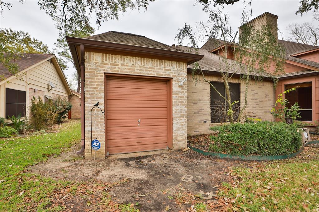 7411 W Suddley Castle Street, Houston, Texas image 39