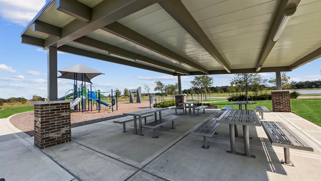1005 River Coral Ln, Alvin, Texas image 15