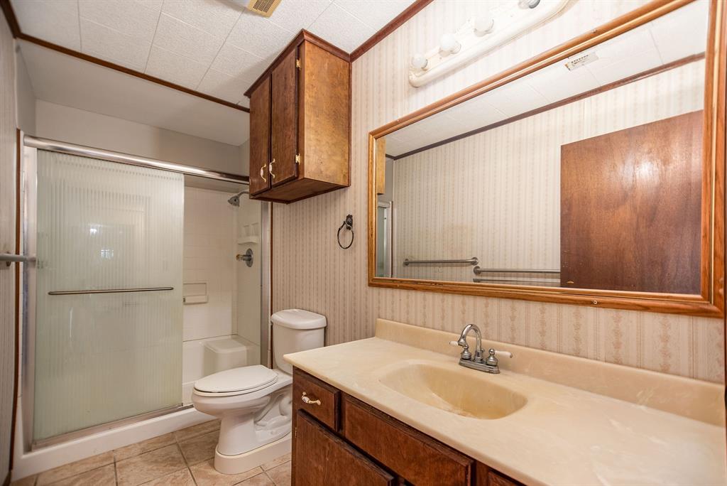 587 Seakist Road, Port Lavaca, Texas image 32