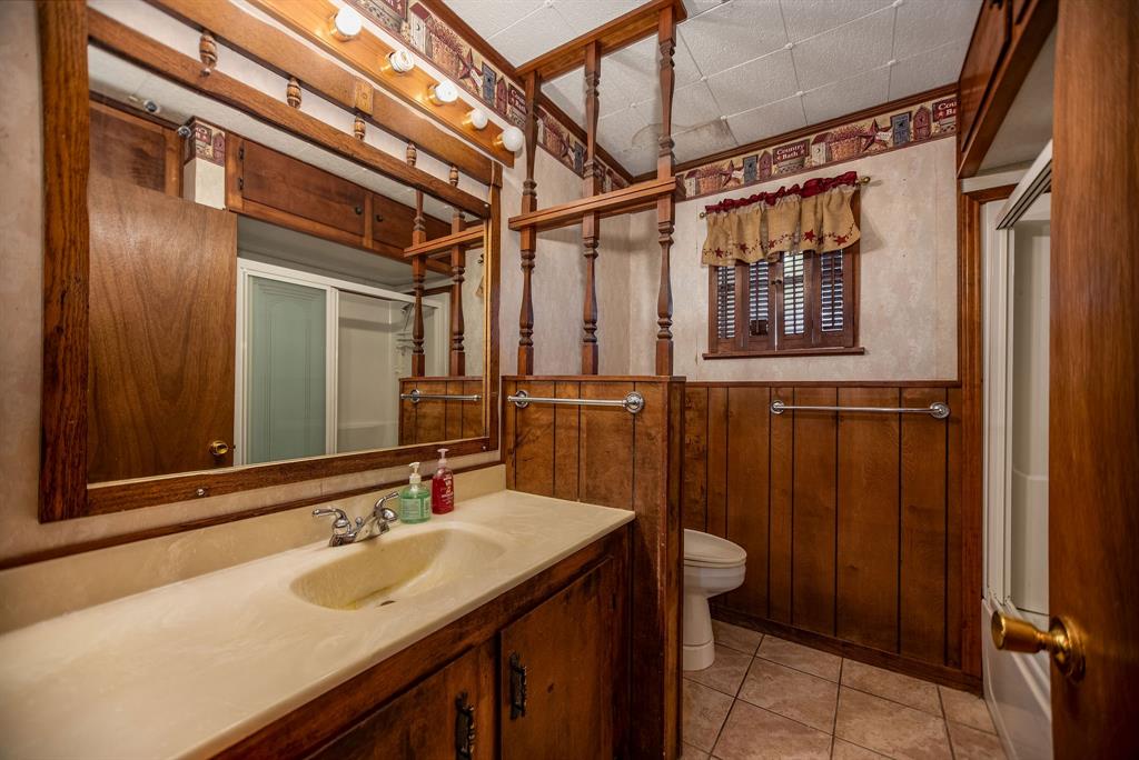 587 Seakist Road, Port Lavaca, Texas image 25