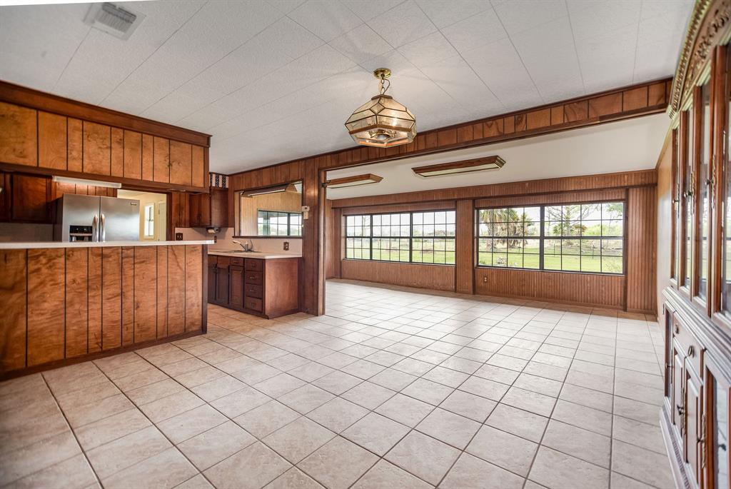587 Seakist Road, Port Lavaca, Texas image 18