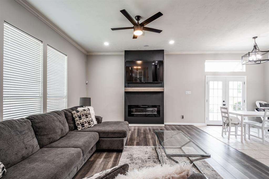 51 Eagle Mead Place, The Woodlands, Texas image 11