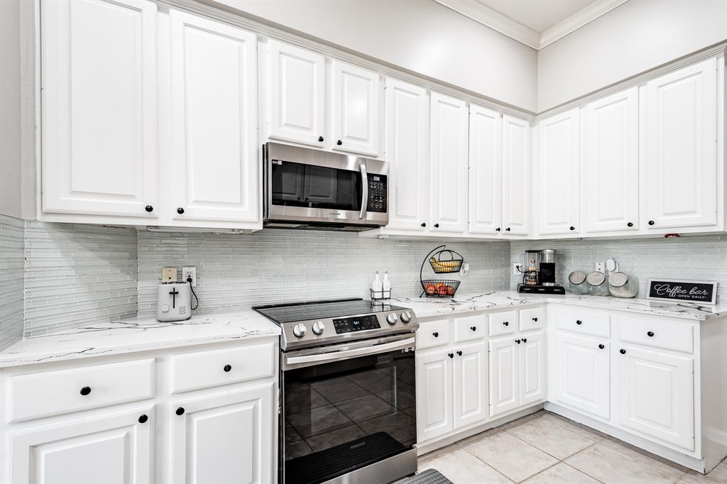 51 Eagle Mead Place, The Woodlands, Texas image 16