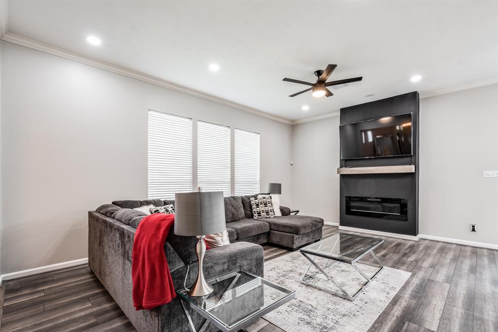 51 Eagle Mead Place, The Woodlands, Texas image 10