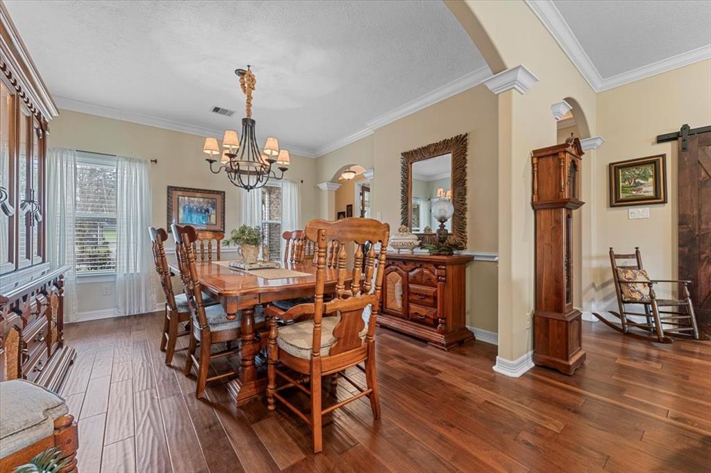 1442 Green Briar Drive, Huntsville, Texas image 9