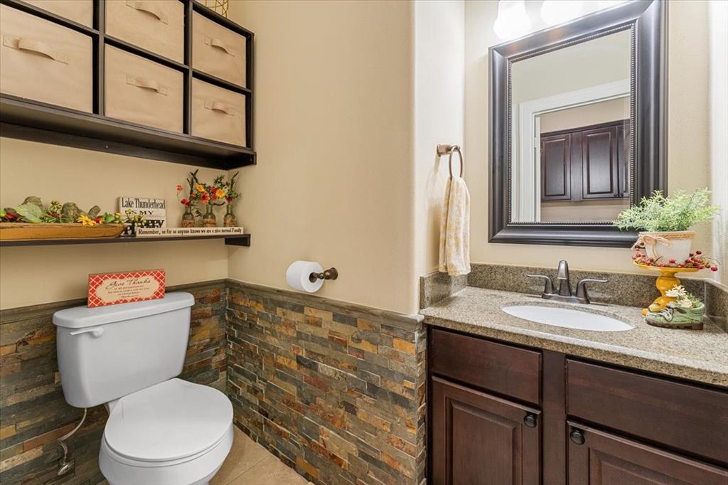 1442 Green Briar Drive, Huntsville, Texas image 35
