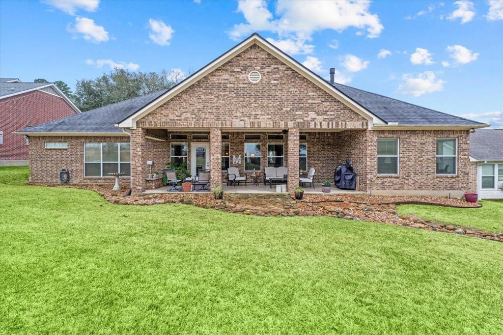 1442 Green Briar Drive, Huntsville, Texas image 4