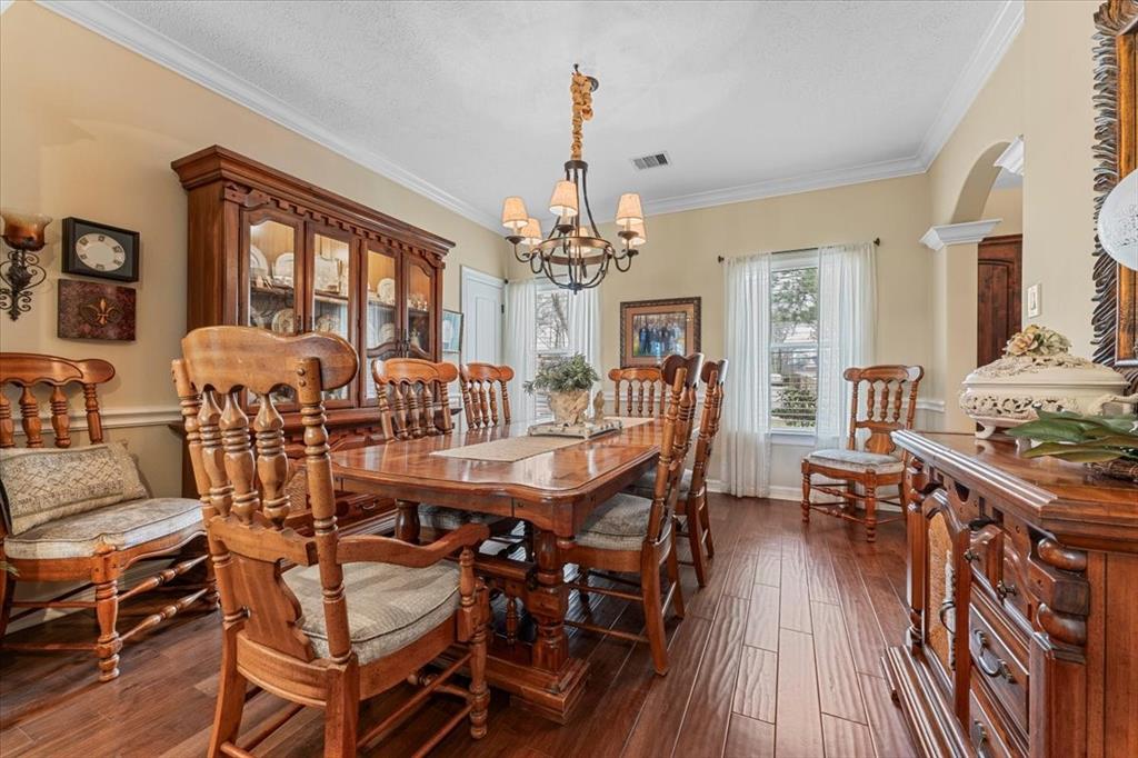 1442 Green Briar Drive, Huntsville, Texas image 8
