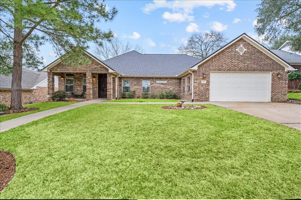 1442 Green Briar Drive, Huntsville, Texas image 1