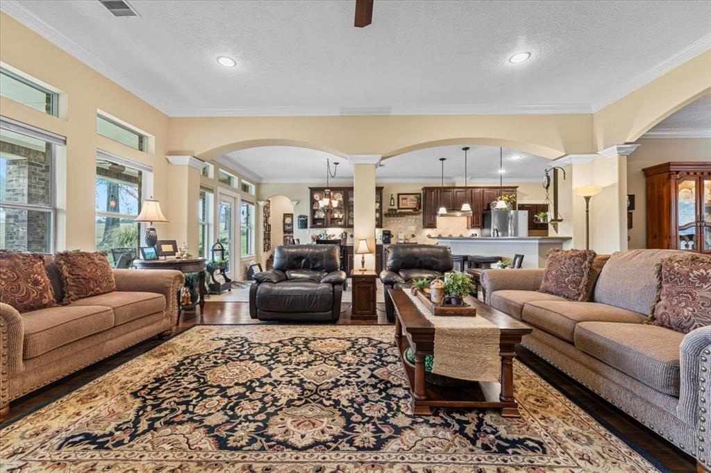 1442 Green Briar Drive, Huntsville, Texas image 15