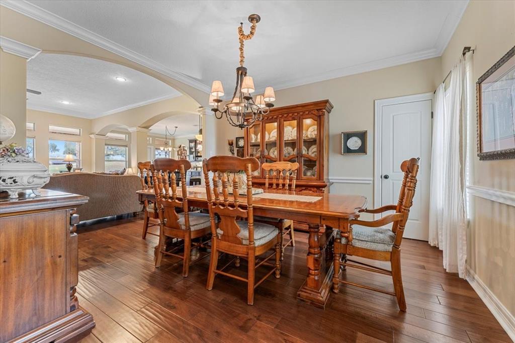 1442 Green Briar Drive, Huntsville, Texas image 7