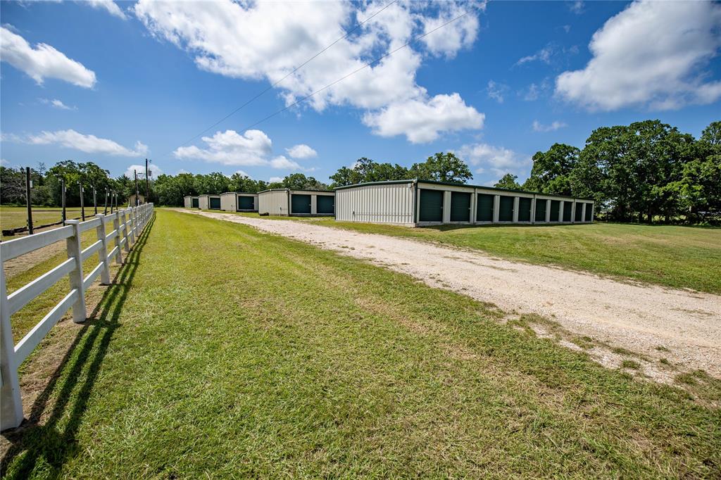 125 Huenefeld Lane, Round Top, Texas image 12