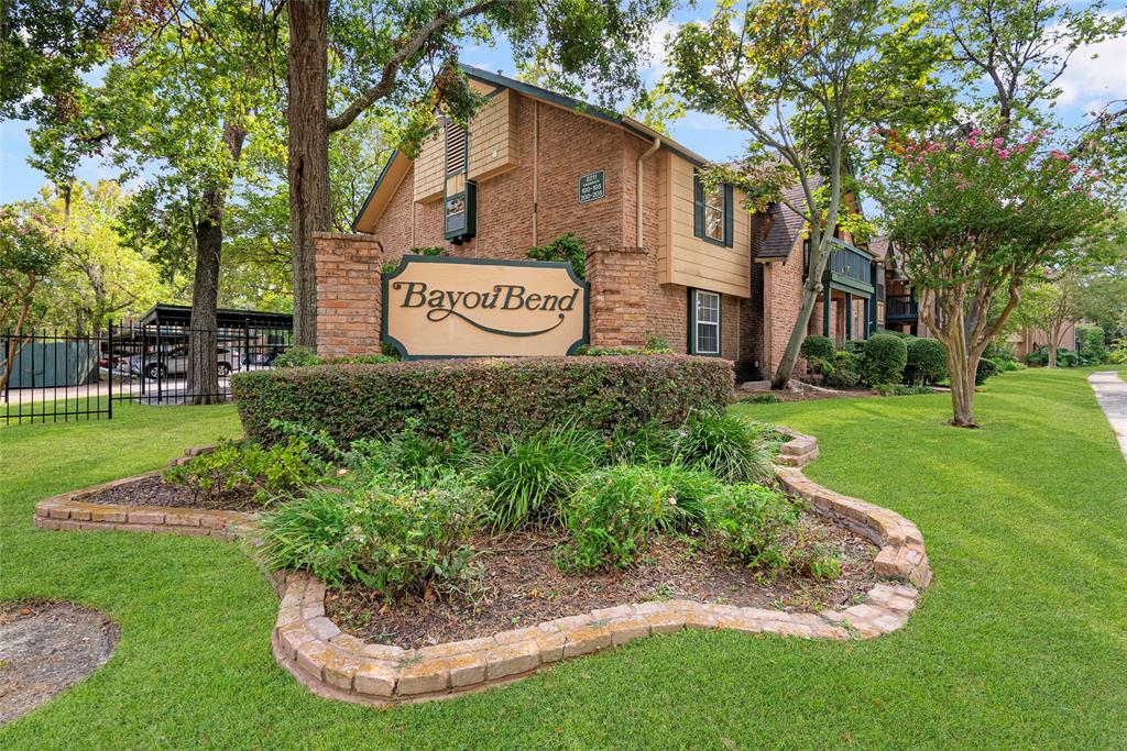 8211 Kingsbrook Road #100, Houston, Texas image 1