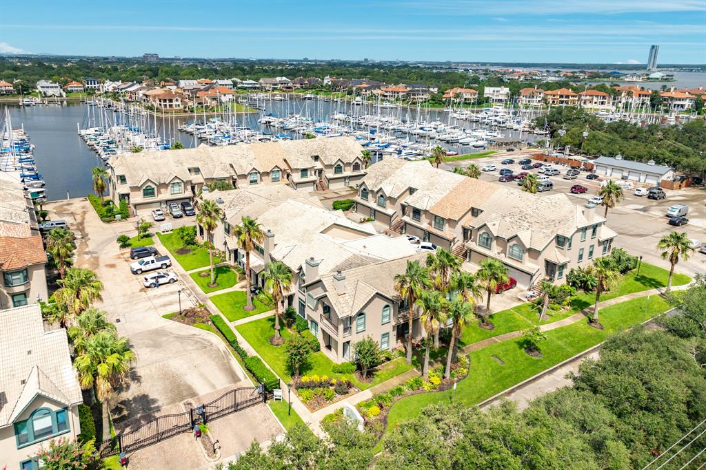 458 Mariners Drive, Kemah, Texas image 28