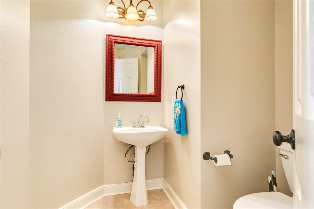 458 Mariners Drive, Kemah, Texas image 14