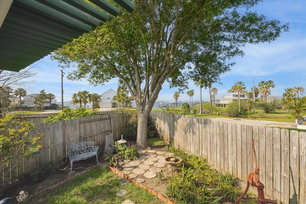 24 Clara Barton Lane, Galveston, Texas image 18