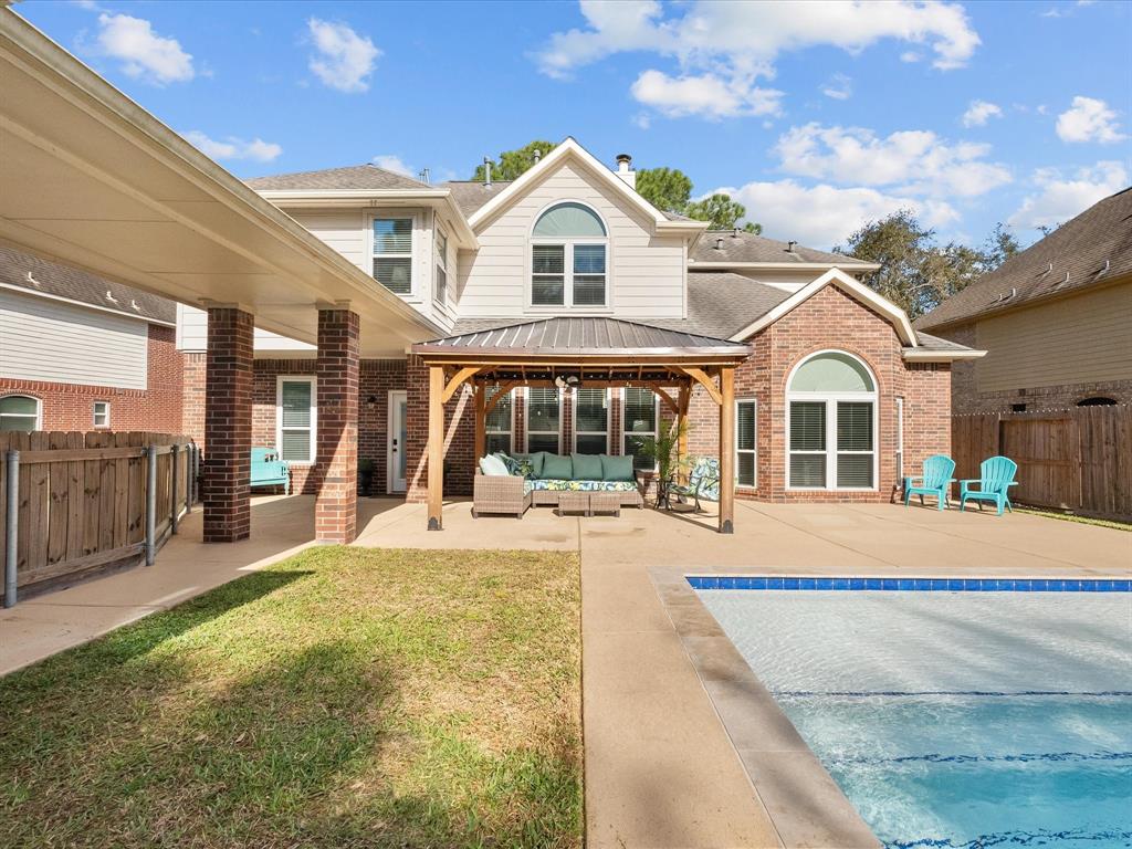 509 Seaborough Lane, League City, Texas image 2