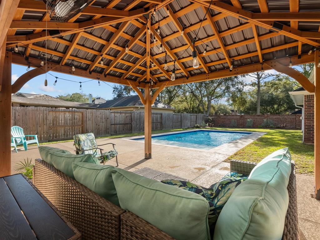 509 Seaborough Lane, League City, Texas image 10