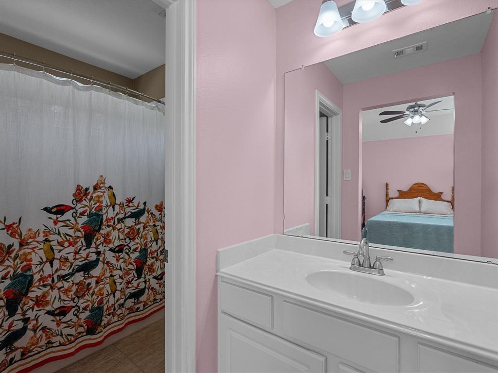 509 Seaborough Lane, League City, Texas image 37