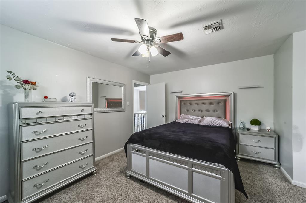 Houston, Texas 77070, United States, 4 Bedrooms Bedrooms, ,4 BathroomsBathrooms,Residential,Pending,53829