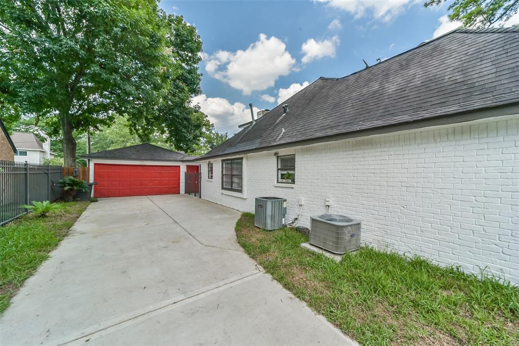 Houston, Texas 77070, United States, 4 Bedrooms Bedrooms, ,4 BathroomsBathrooms,Residential,Pending,53829