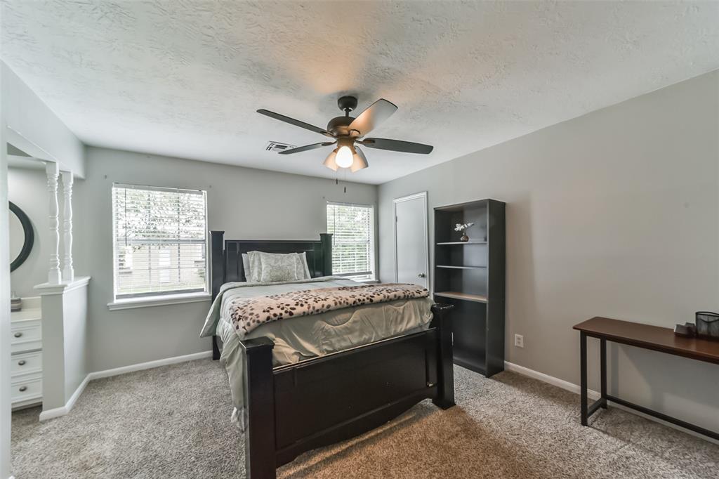 Houston, Texas 77070, United States, 4 Bedrooms Bedrooms, ,4 BathroomsBathrooms,Residential,Pending,53829