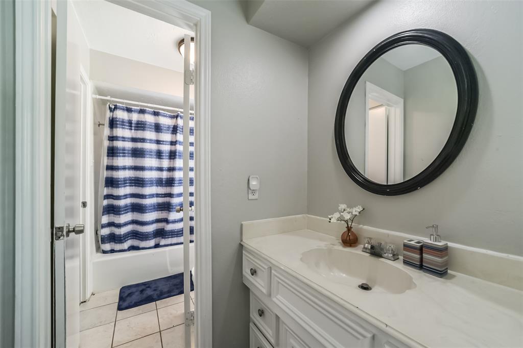 Houston, Texas 77070, United States, 4 Bedrooms Bedrooms, ,4 BathroomsBathrooms,Residential,Pending,53829