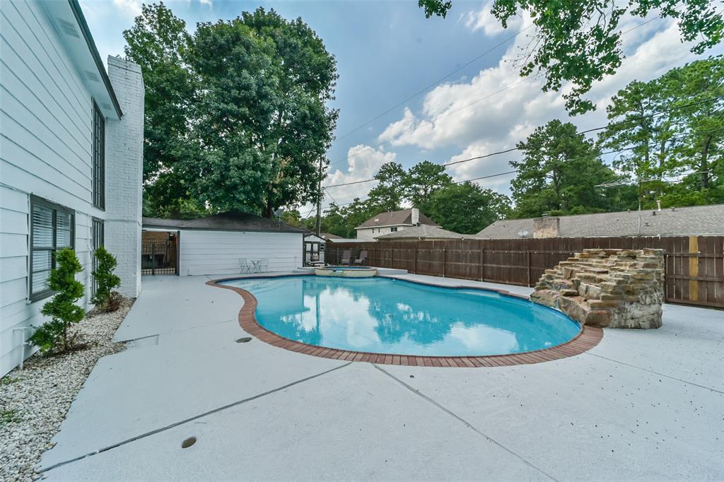 Houston, Texas 77070, United States, 4 Bedrooms Bedrooms, ,4 BathroomsBathrooms,Residential,Pending,53829